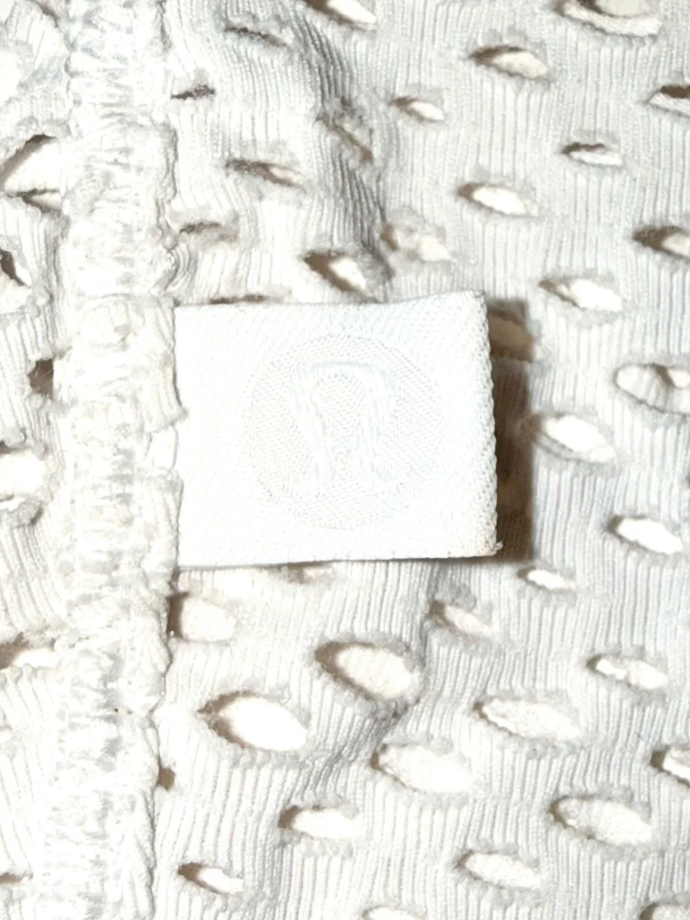 Lululemon Sweat Your Heart Out Short Sleeve Cropped White Fits Like Small